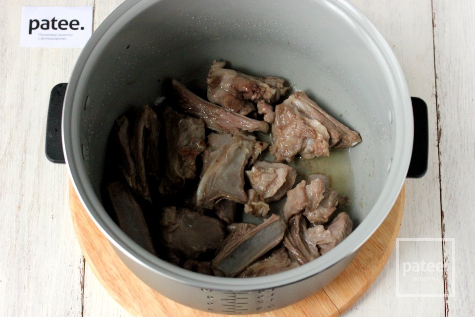 Плов с бараниной и нутом в мультиварке - Шаг 7