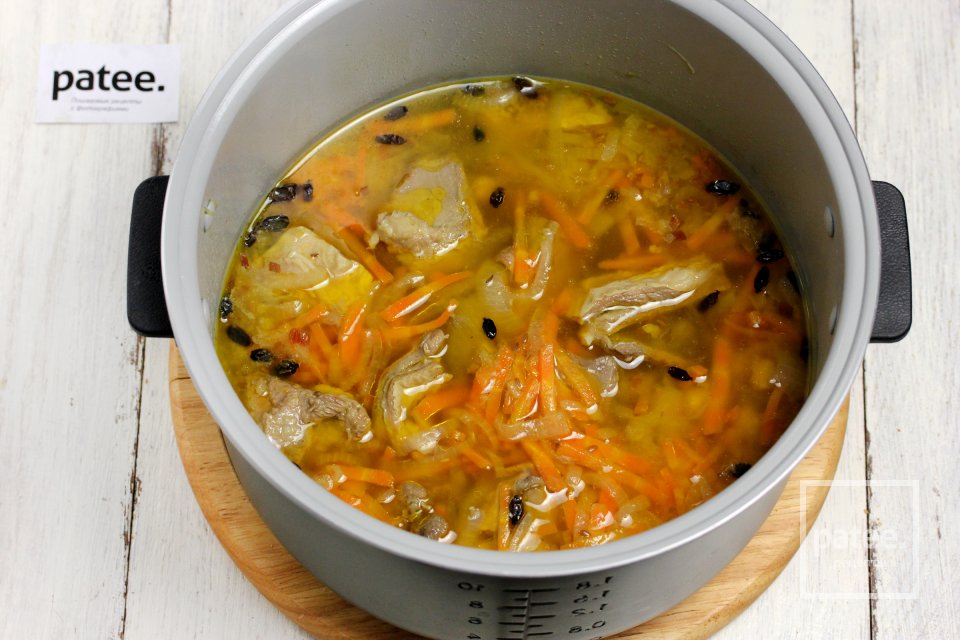 Плов с бараниной и нутом в мультиварке - Шаг 12