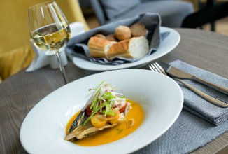 Сибас с прованским соусом