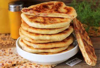 Лепёшки с ветчиной и сыром