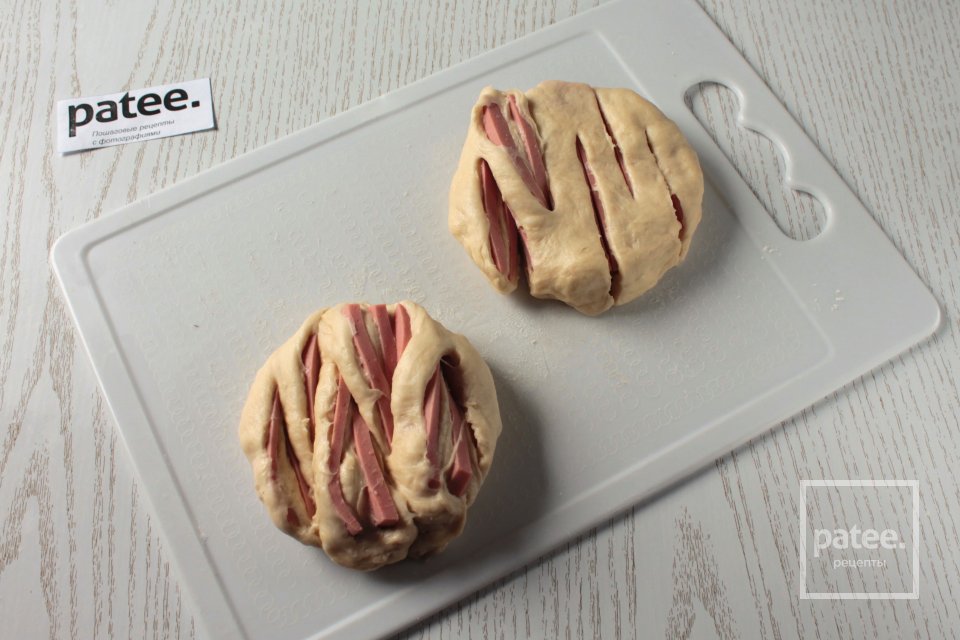Булочки с колбасой - Шаг 8