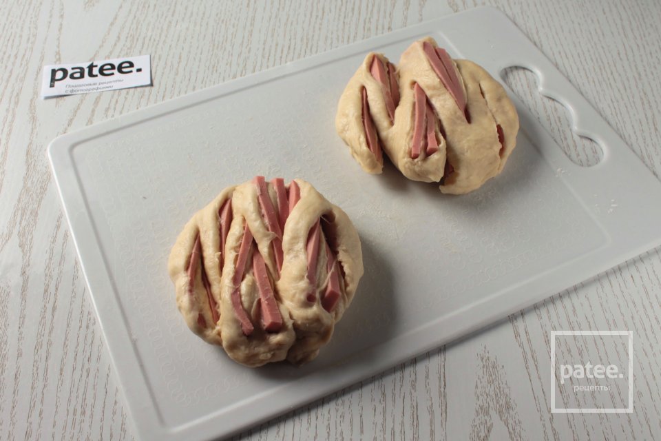 Булочки с колбасой - Шаг 9