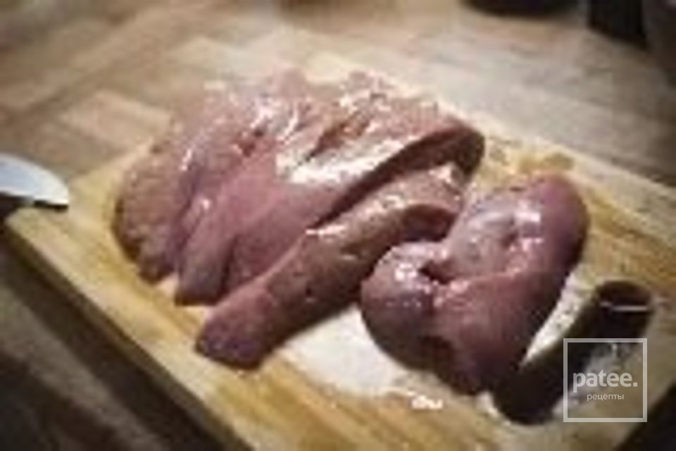 Печень в чесночно-сливочном соусе - Шаг 1