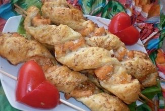 Шашлычки с семгой и креветками