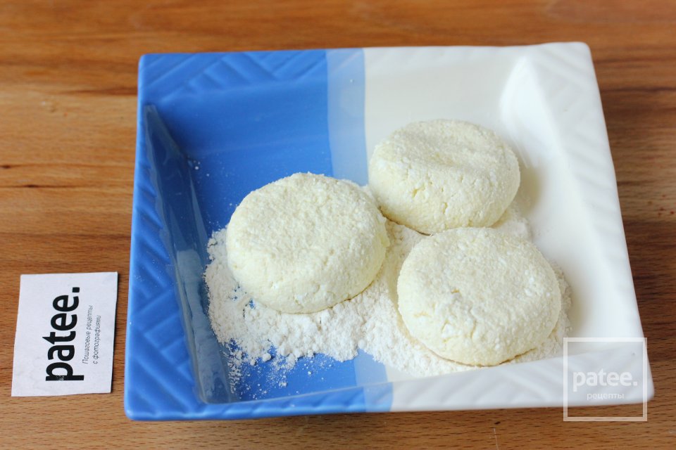 Кокосовые сырники - Шаг 8