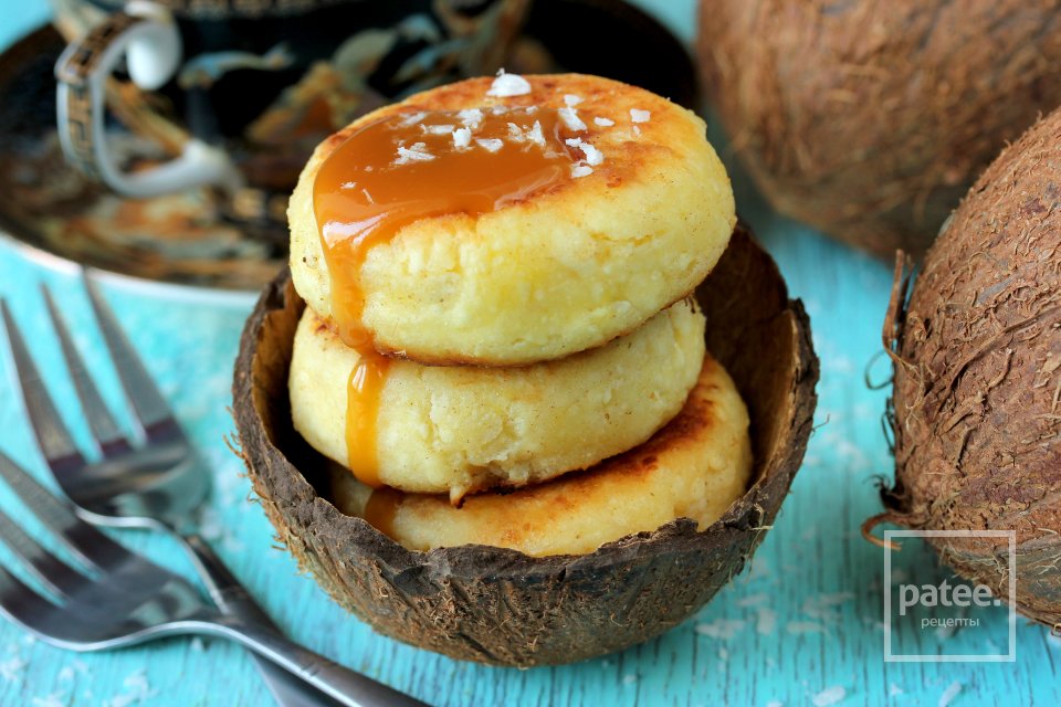 Кокосовые сырники - Шаг 12