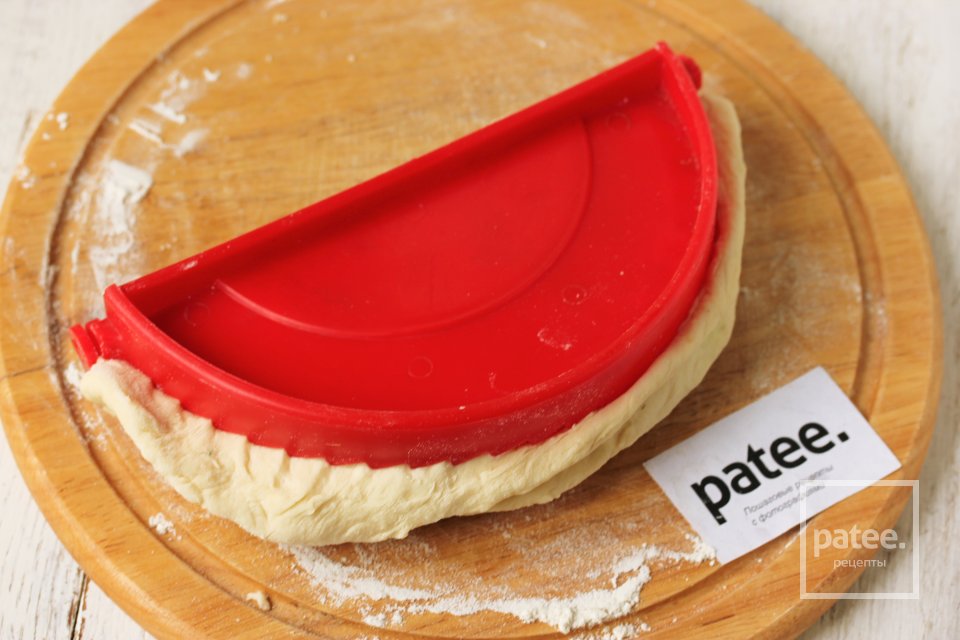 Жареные пирожки с крапивой - Шаг 13