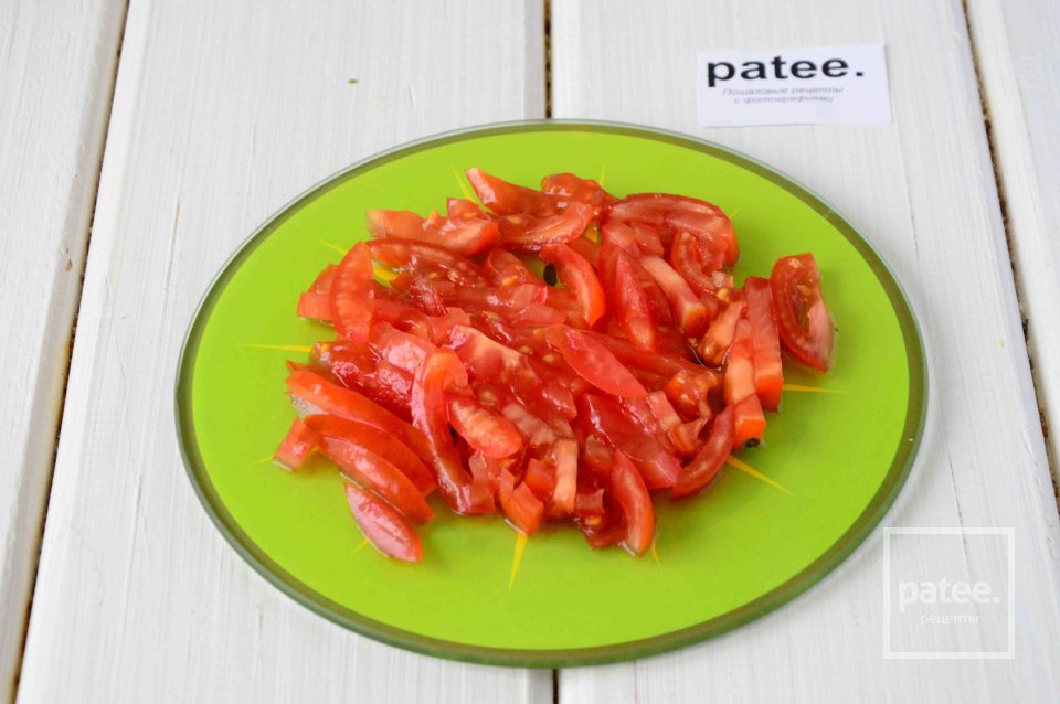 Салат из молодой капусты и овощей - Шаг 5