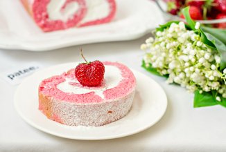 Розовый рулет