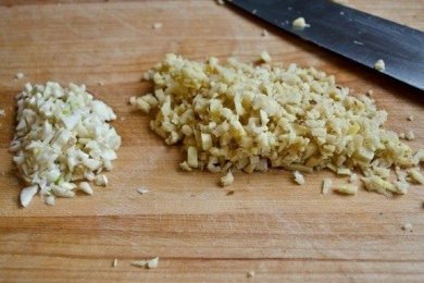 Креветки в маринаде из чеснока, имбиря и чили - приготовление