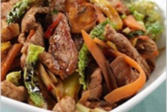 Свинина с овощами по-тайски