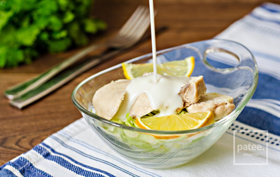 Диетический салат с курицей и капустой - Шаг 13