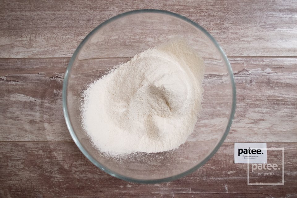 Кексы с шоколадной начинкой - Шаг 2