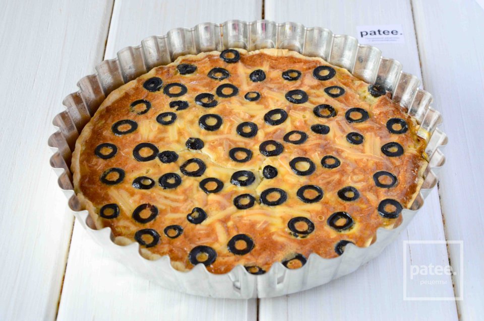 Луковый киш с маслинами - Шаг 17