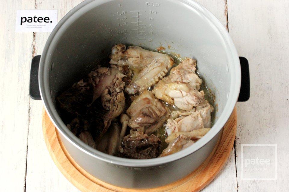 Нудли с курицей и картофелем в мультиварке - Шаг 5