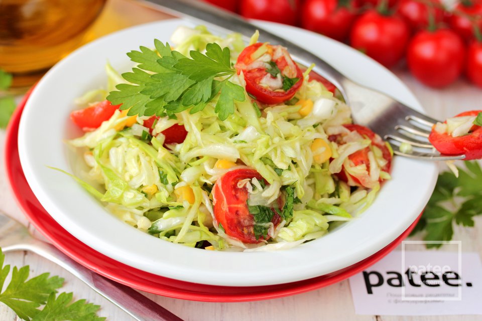 Салат из молодой капусты с помидорами черри и кукурузой - Шаг 11