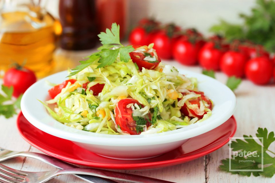 Салат из молодой капусты с помидорами черри и кукурузой - Шаг 12