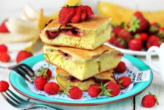 Клубнично-банановый пирог