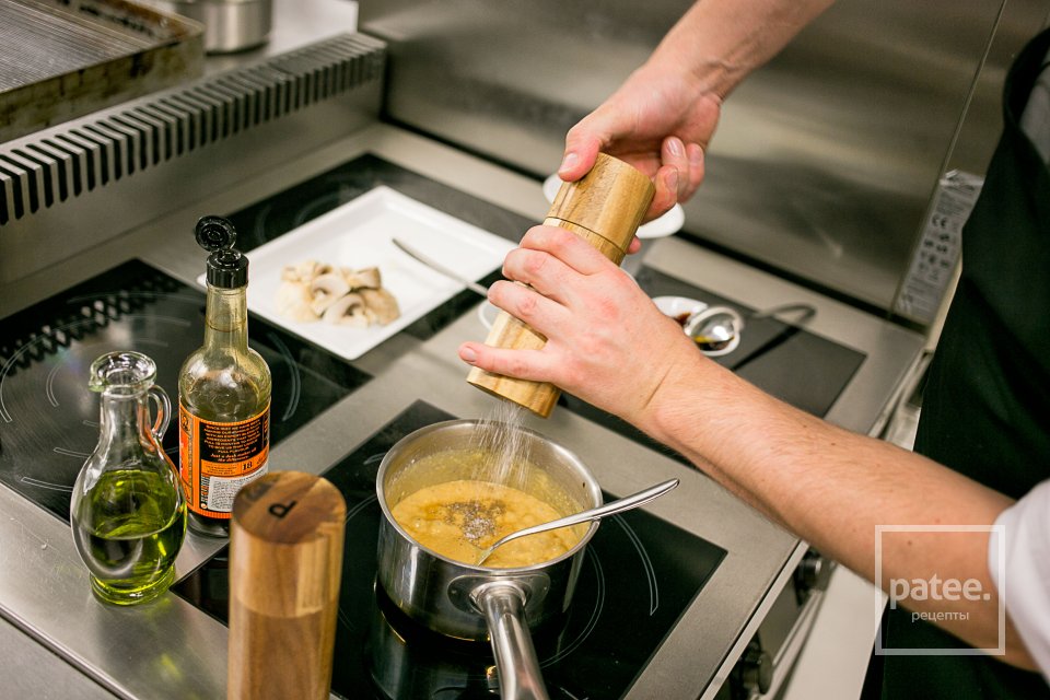 Стейк в грибном соусе - Шаг 15