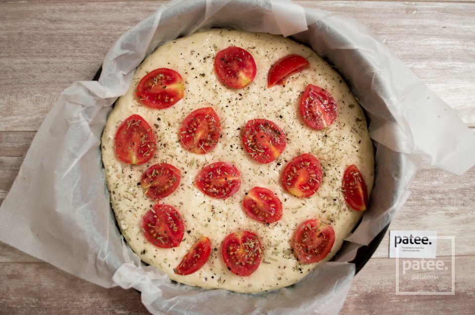 Фокачча с помидорами - Шаг 12