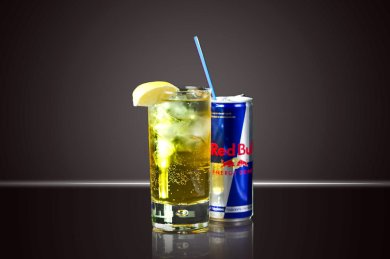 Энергетик Red Bull