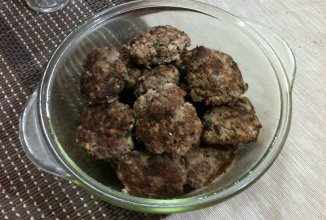 котлеты с зеленым луком