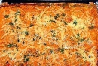 Фаршированные каннеллони, запеченные с сыром