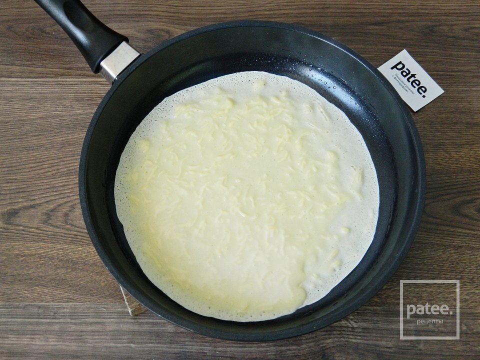 Сырные блины с творогом и лососем - Шаг 8