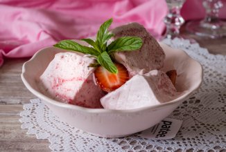 Клубничное семифредо