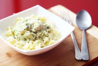 Феттуччине с курицей и цуккини