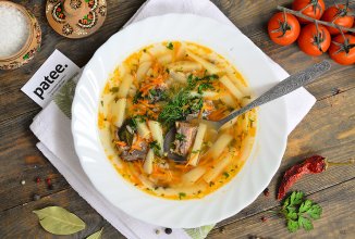 Рисовый суп с рыбной консервой