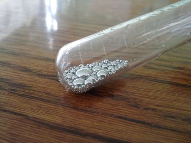 В бутылке с ряженкой обнаружена ртуть