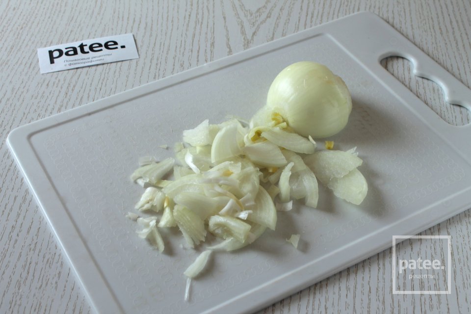 Салат с курицей, грибами, морковью и кукурузой - Шаг 4