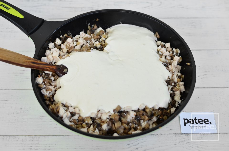 Жульен с курицей и грибами - Шаг 10