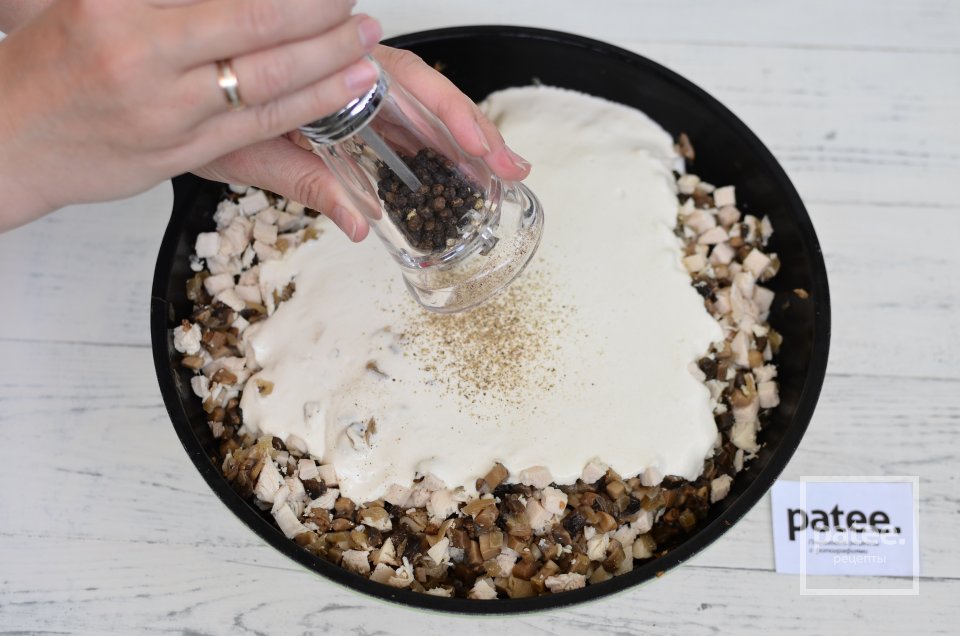 Жульен с курицей и грибами - Шаг 11