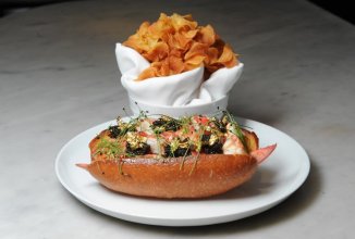 В Нью-Йорке продают ролл за 160 долларов