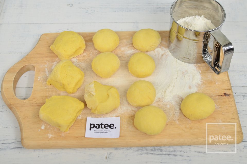 Berliner - Пончики с клубничным джемом - Шаг 12