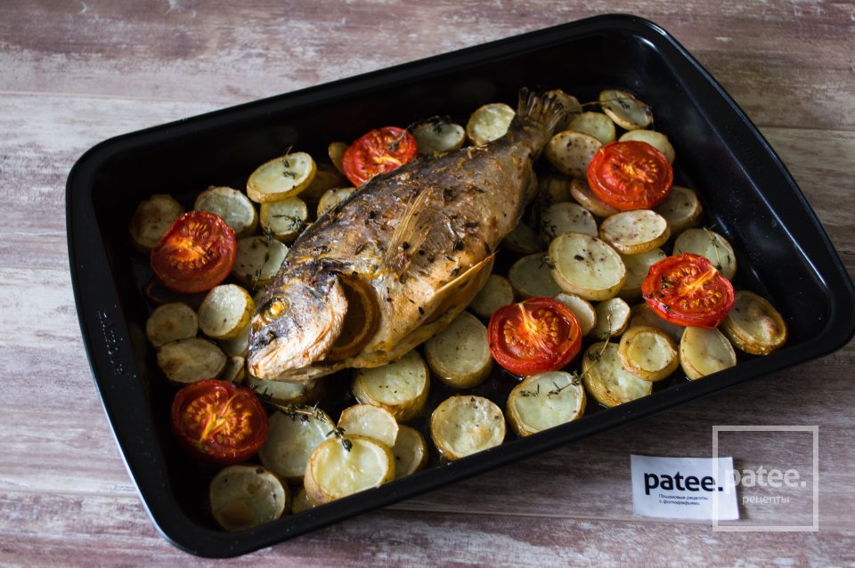 Дорада с картофелем и помидорами - Шаг 12