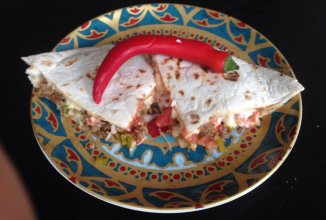 Мясная кесадилья