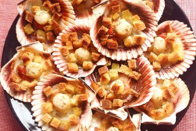 Гребешки на раковине с сухариками - приготовление