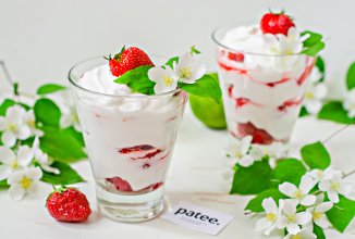 Клубничный парфе