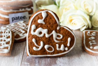 Пряное печенье с медом и орехами