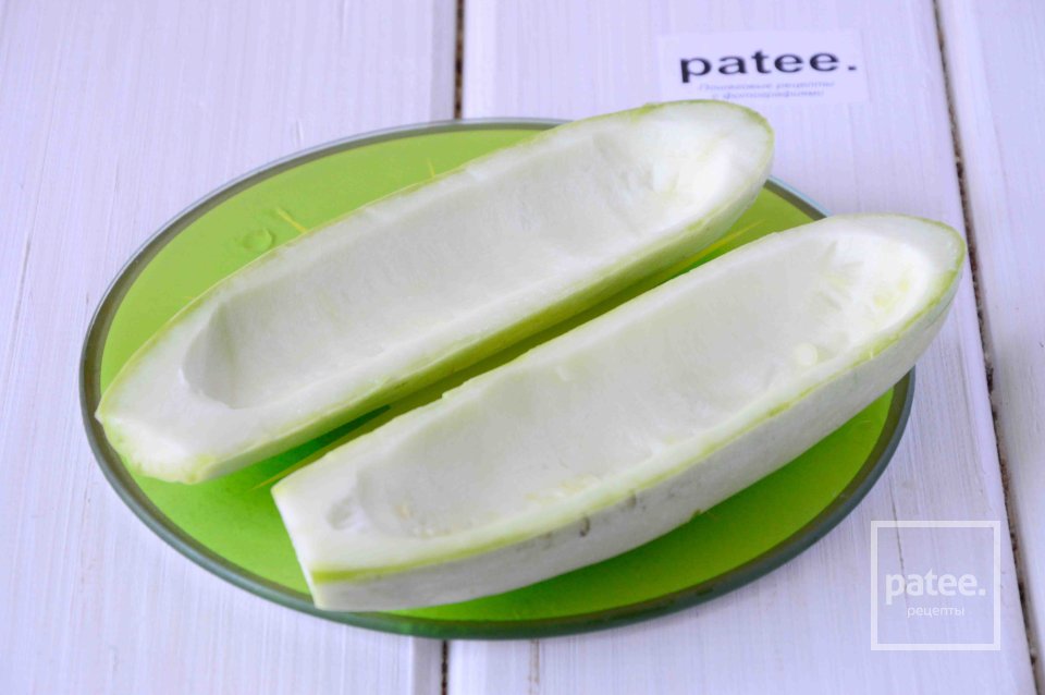 Лодочки из кабачков с помидорами - Шаг 2