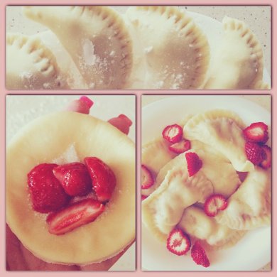 Вареники с клубникой