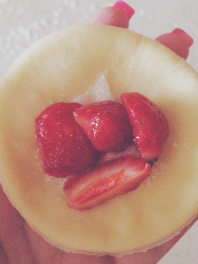 Вареники с клубникой - Шаг 3