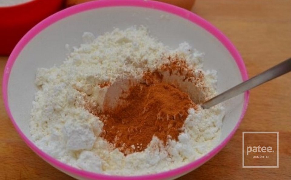 Шарлотка с яблоками. - Шаг 1