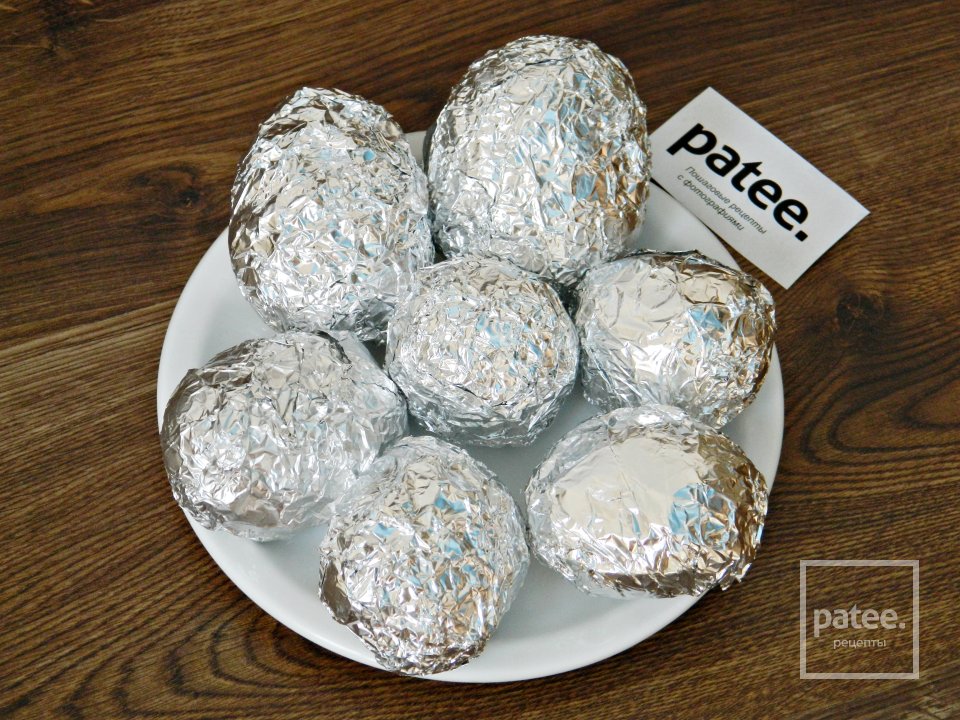 Запеченный картофель с красной икрой - Шаг 5