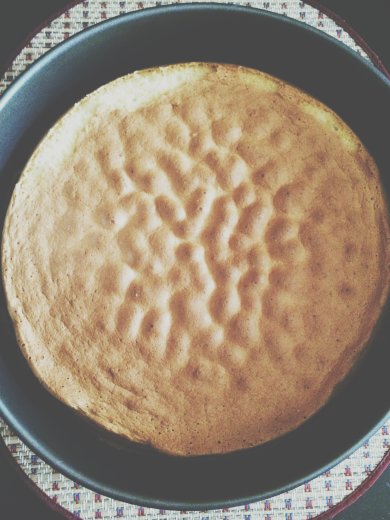 Бисквитно-желейный торт с суфле - Шаг 1