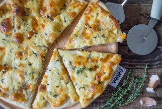 Пицца с сыром