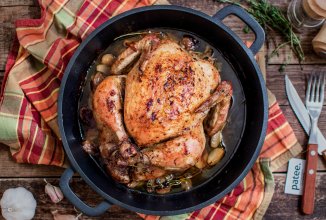 Курица, запеченная с чесноком